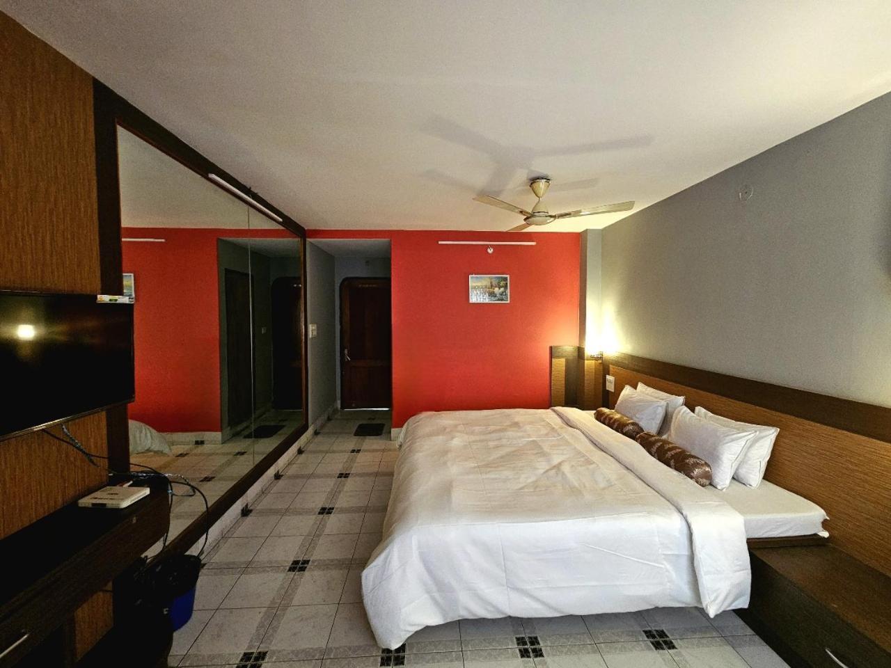 Hotel Vishal سيليجوري المظهر الخارجي الصورة